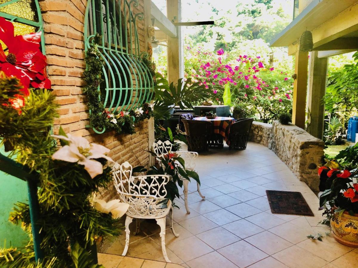 Casa Cereza Apartments 푸에르토 발라타 외부 사진